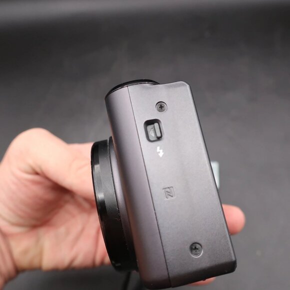 Canon PowerShot SX730 HS Digital Camera 20.3 MP W/40x Optical Zoom & 3" Tilt LCD - Picture 5 of 13